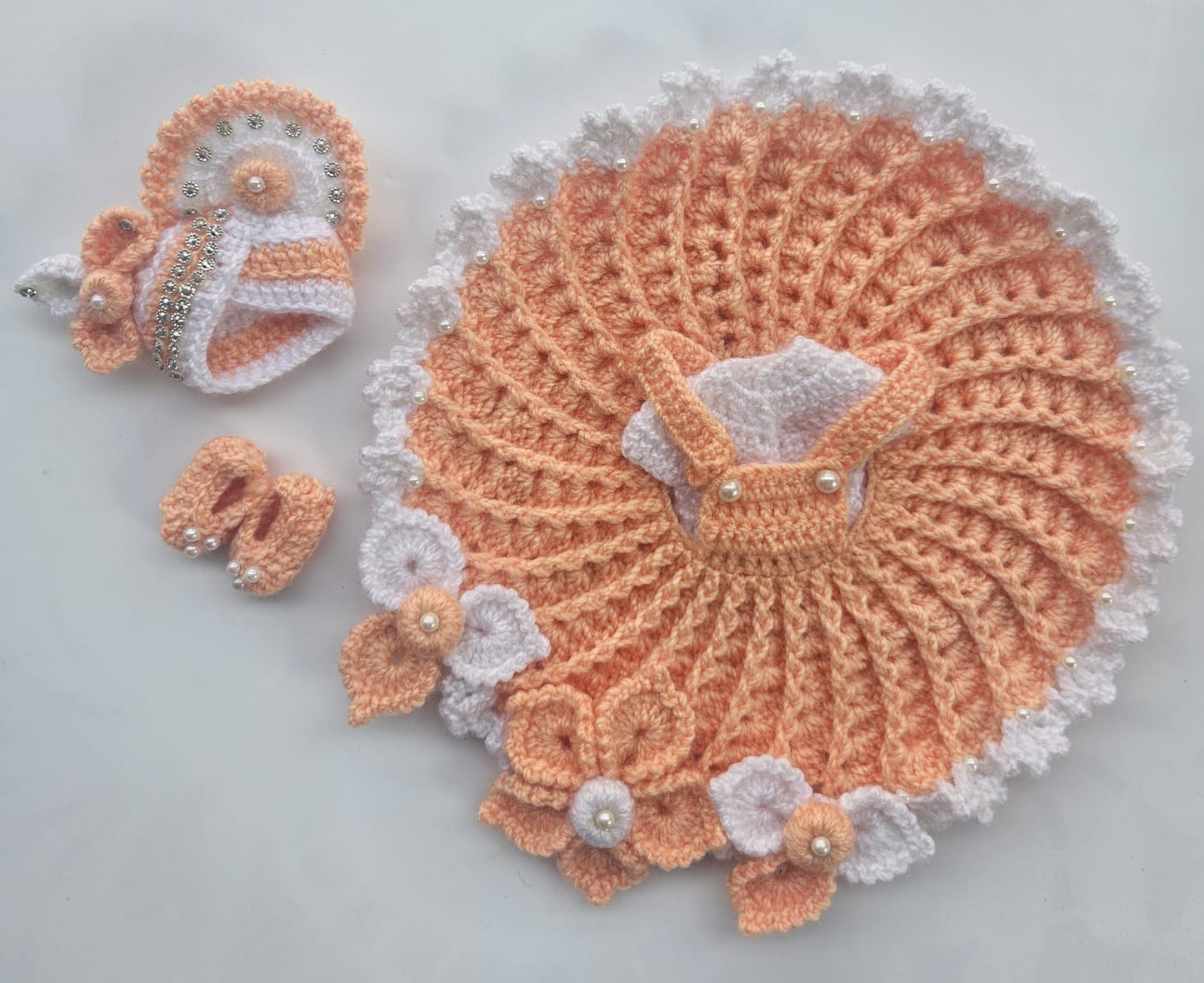 Wollen Dress With Cap And Shoes - 88