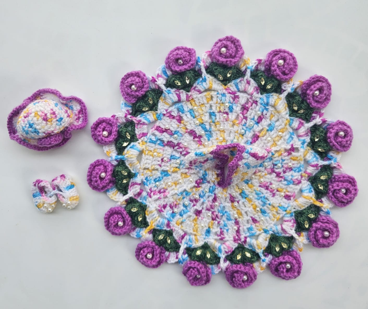 Woollen Dress With Cap And Shoes - 91