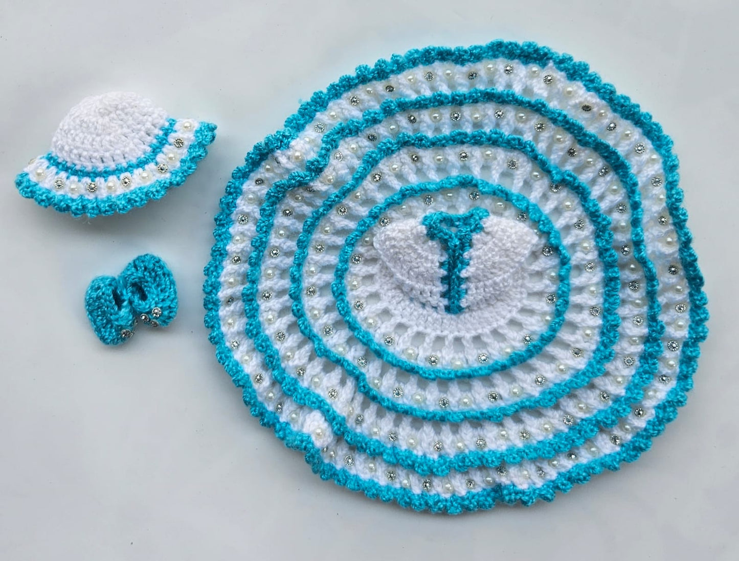 Woollen Dress With Cap and Shoes - 95