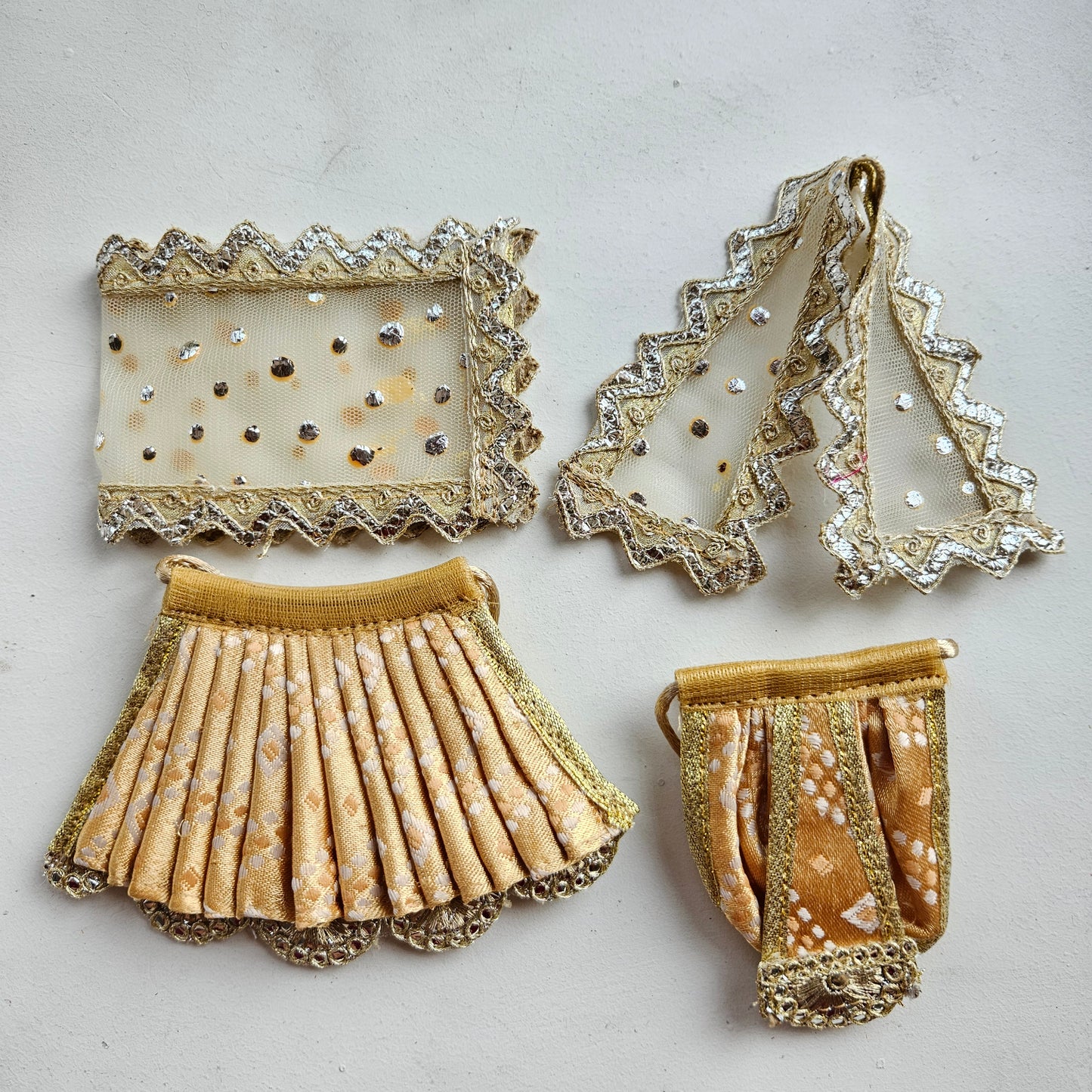 Ganesh Laxmi Golden Set