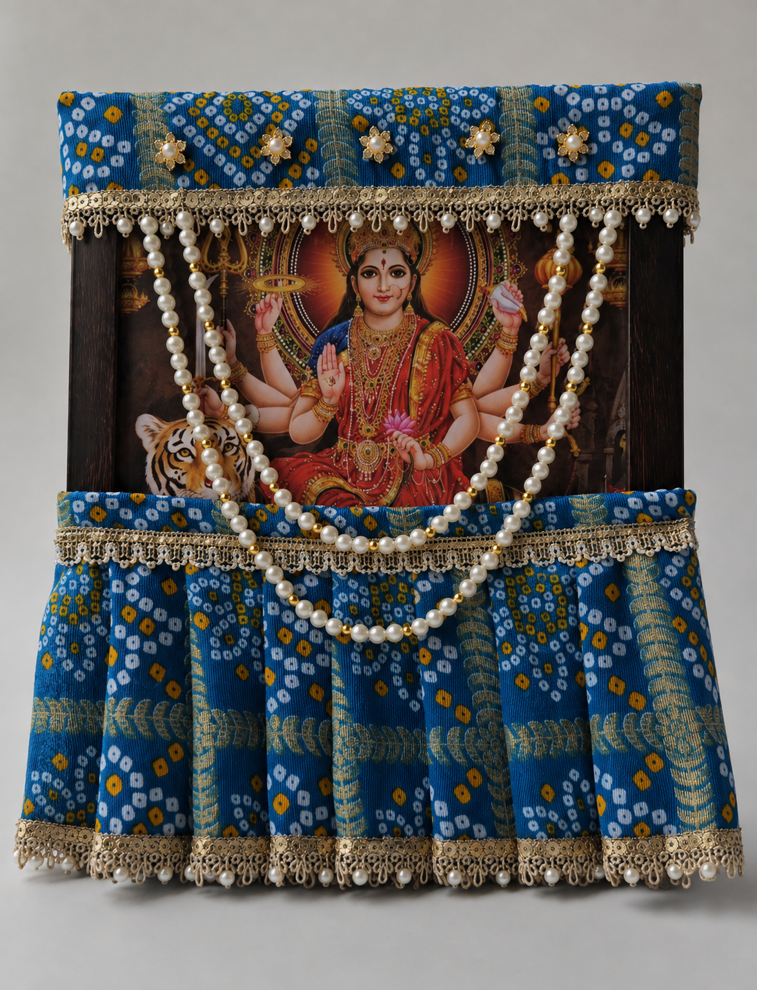 Photo Frame Poshakh with Lehenga + Mala- B001