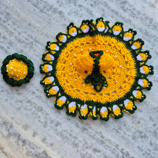 Woollen dress with cap- 6