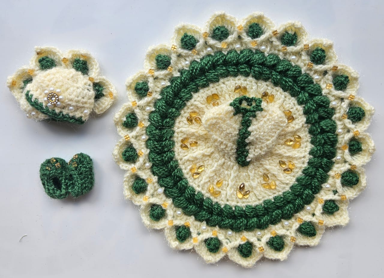 Woollen Dress With Cap and Shoes - 84