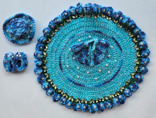 Woollen Dress With Cap And Shoes - 86