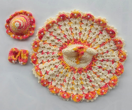 Woollen Dress With Cap And Shoes - 92