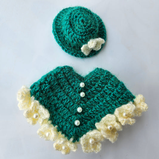 Woollen Ponchu With cap