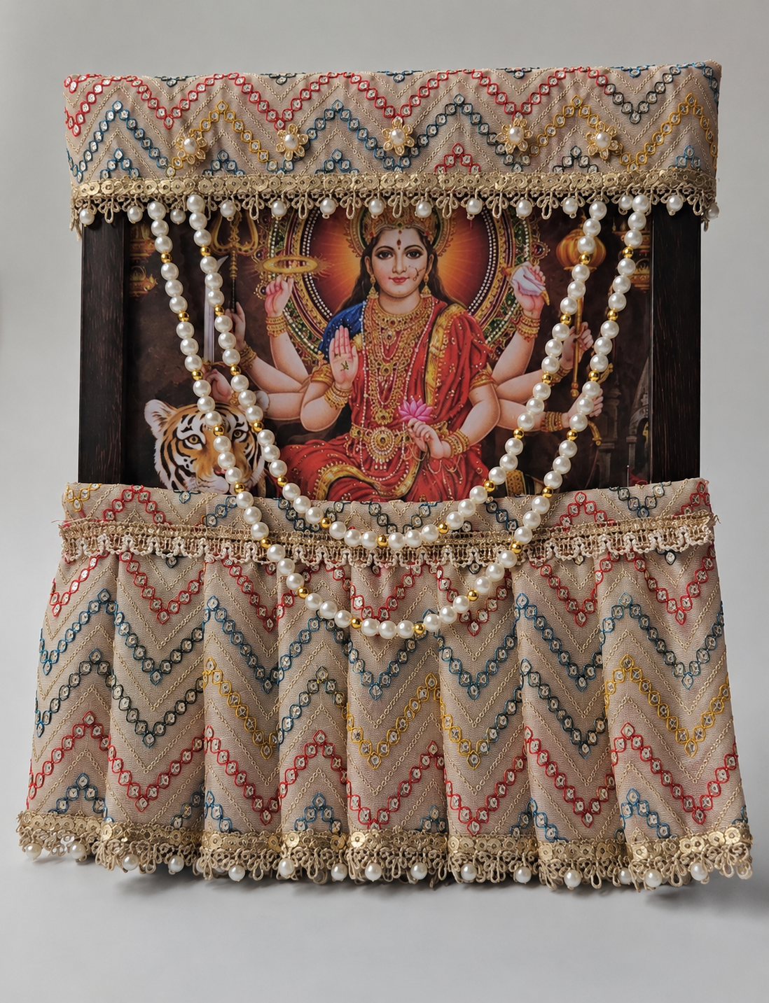 Photo Frame Poshakh with Lehenga + Mala- B008